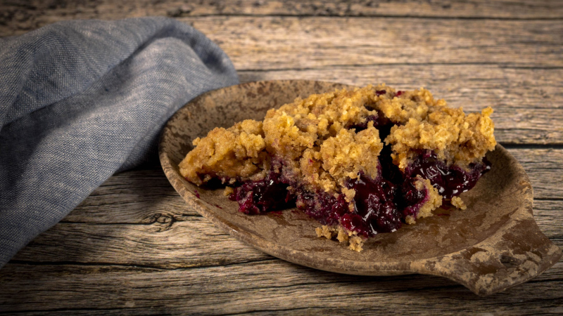 blueberry-crisp-scaled